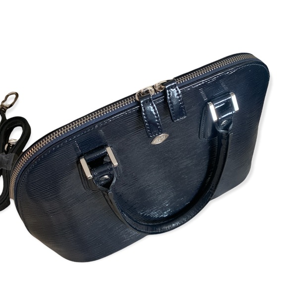 NWOT Original The Trend Navy Blue Patent Leather Dome Crossbody Bag Purse - Picture 4 of 15